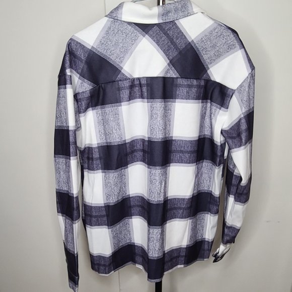 Black and white plaid shacket - Picture 3 of 4